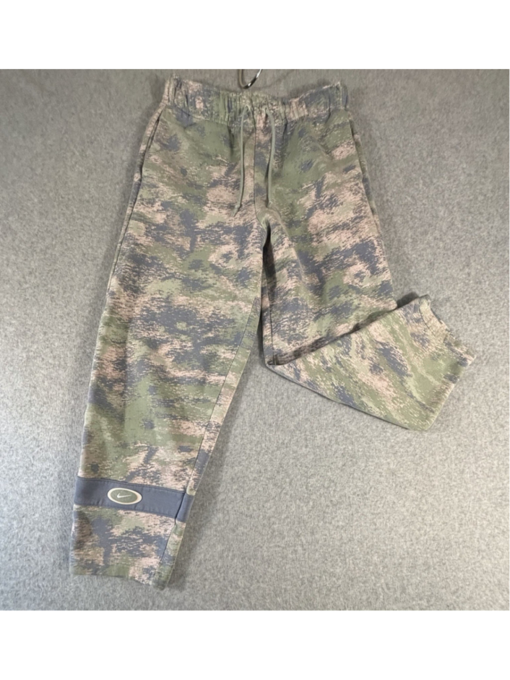 Nike Team Sports Camo Sweatpants Mens Medium Joggers Fleece Green Gray